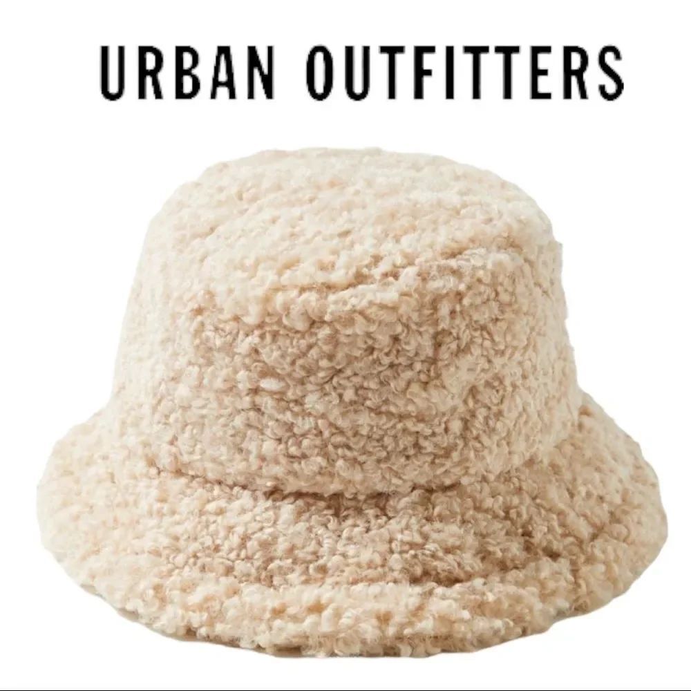 NEW Urban Outfitters UO Lilee Women's Sand Faux Fur Bucket Cap Hat